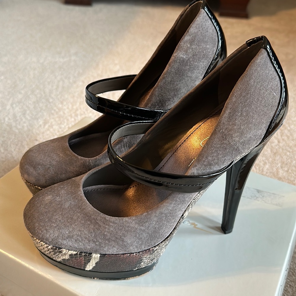 Jessica Simpson JS-Cheetah high heel shoes size 9M